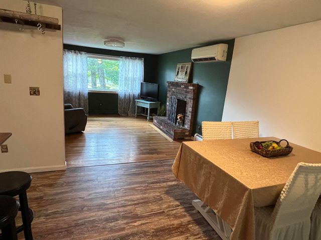 196 Tanglewood Drive, Henniker, NH 03242