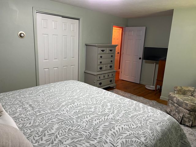 196 Tanglewood Drive, Henniker, NH 03242