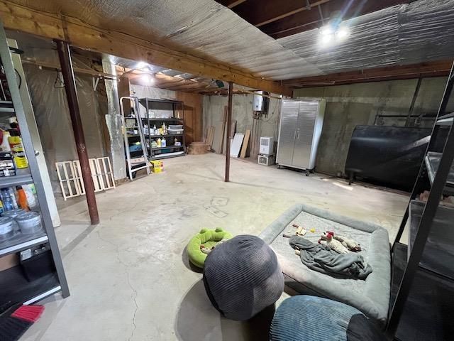 196 Tanglewood Drive, Henniker, NH 03242