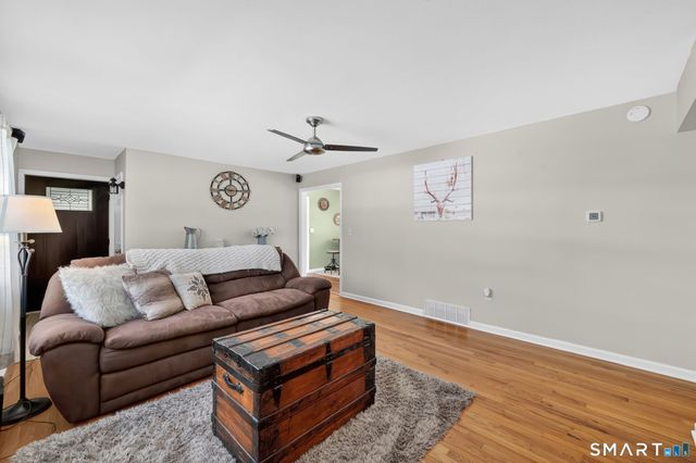 4 Gregory Road, Wallingford, CT 06492