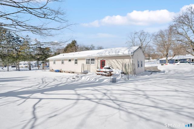 4 Gregory Road, Wallingford, CT 06492