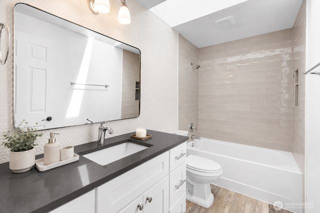 7815 NE 167th Street, Kenmore, WA 98028