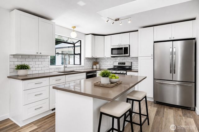 7815 NE 167th Street, Kenmore, WA 98028