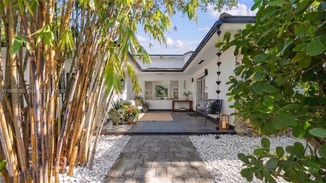 1895 NE 118th Rd, North Miami, FL 33181