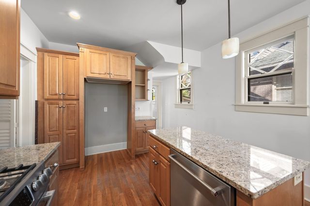 2112 15th Ave, S, Nashville, TN 37212