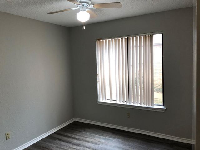 512 Dove Creek Place, Grapevine, TX 76051