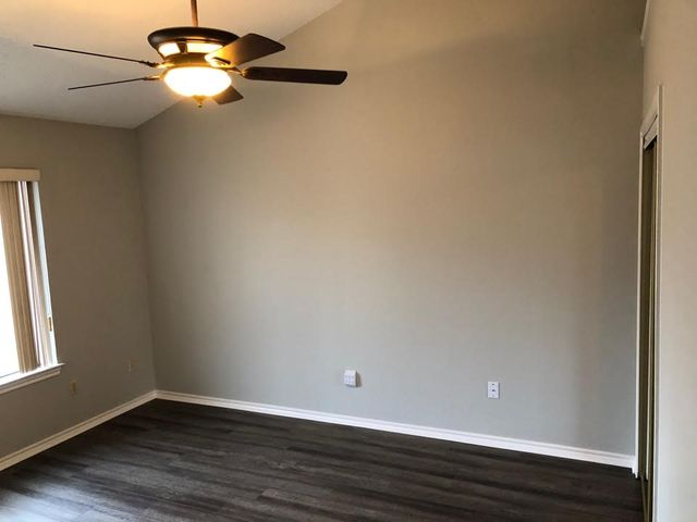 512 Dove Creek Place, Grapevine, TX 76051