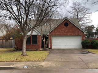 512 Dove Creek Place, Grapevine, TX 76051
