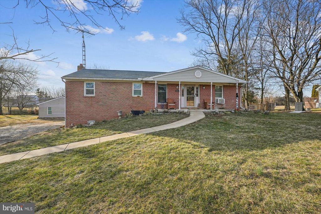 8112 ARCADIA LN, Boonsboro, MD 21713