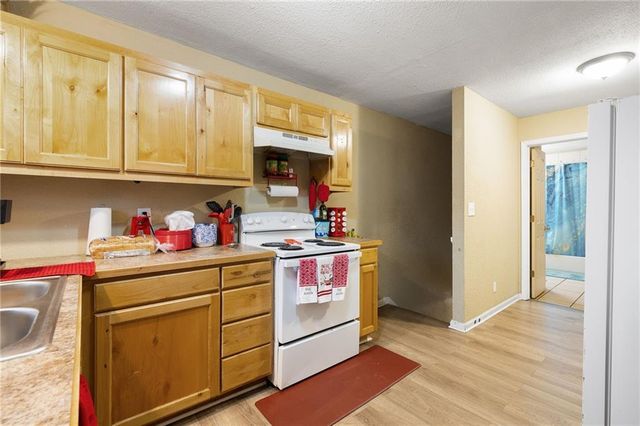 1916 S 14TH Street, Kansas City, KS 66103