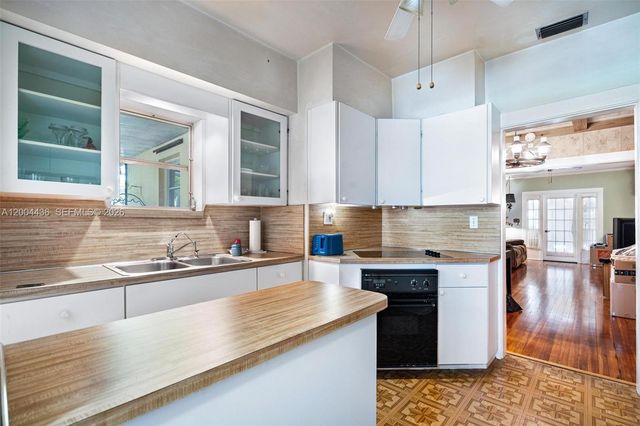 57 N Melrose Dr, Miami Springs, FL 33166