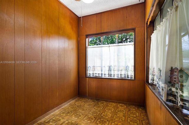 57 N Melrose Dr, Miami Springs, FL 33166