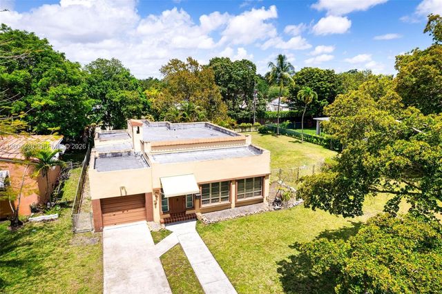 57 N Melrose Dr, Miami Springs, FL 33166