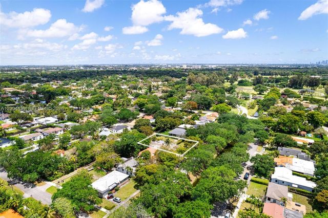 57 N Melrose Dr, Miami Springs, FL 33166