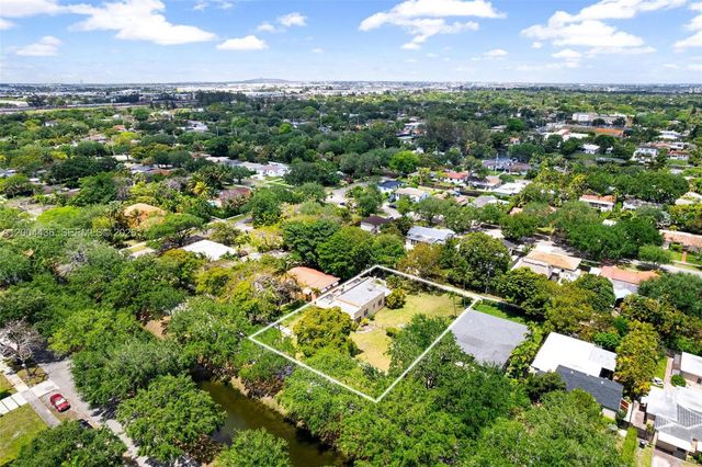 57 N Melrose Dr, Miami Springs, FL 33166