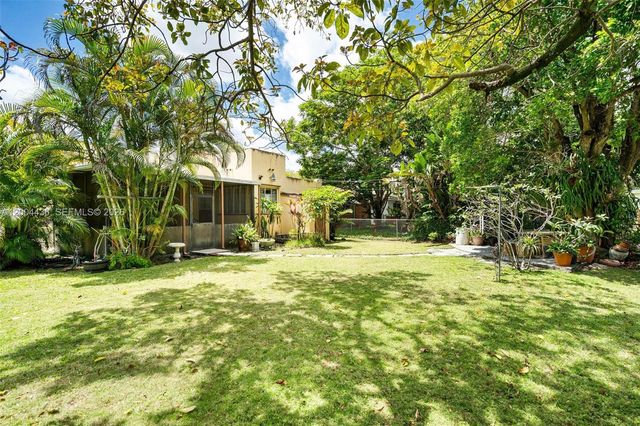 57 N Melrose Dr, Miami Springs, FL 33166