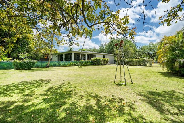 57 N Melrose Dr, Miami Springs, FL 33166