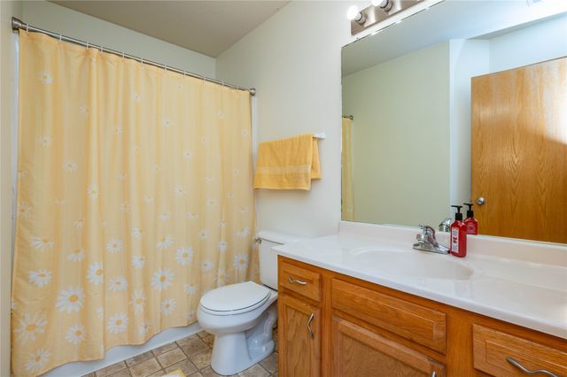 3406 E 49th Street, Des Moines, IA 50317