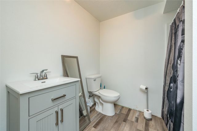 3406 E 49th Street, Des Moines, IA 50317