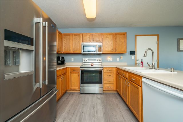 3406 E 49th Street, Des Moines, IA 50317