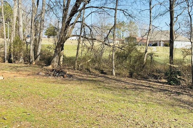 50 DEER BROOKE DR, Scotts Hill, TN 38374