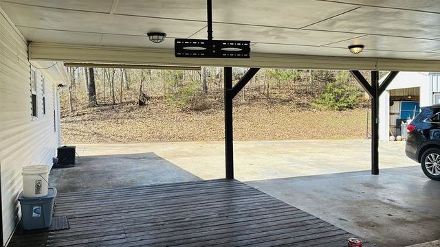 50 DEER BROOKE DR, Scotts Hill, TN 38374