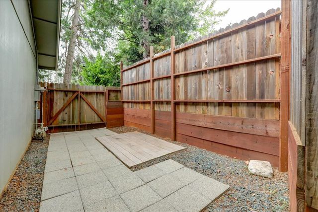 119 King Ct, Grass Valley, CA 95945