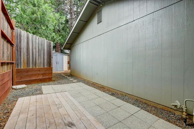 119 King Ct, Grass Valley, CA 95945