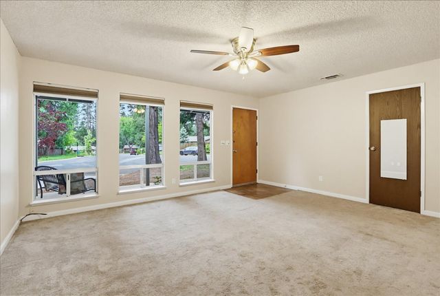 119 King Ct, Grass Valley, CA 95945