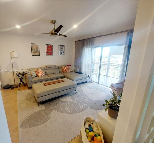 4400 Hillcrest Dr 1005a 1005A, Hollywood, FL 33021