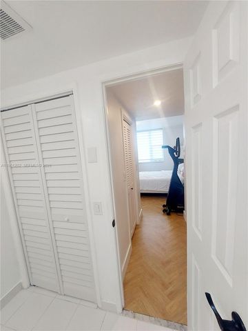 4400 Hillcrest Dr 1005a 1005A, Hollywood, FL 33021