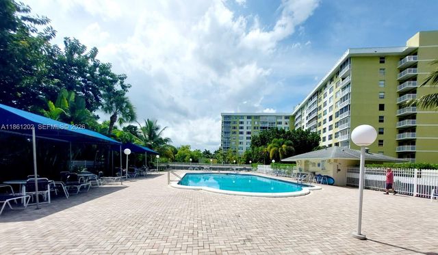 4400 Hillcrest Dr 1005a 1005A, Hollywood, FL 33021