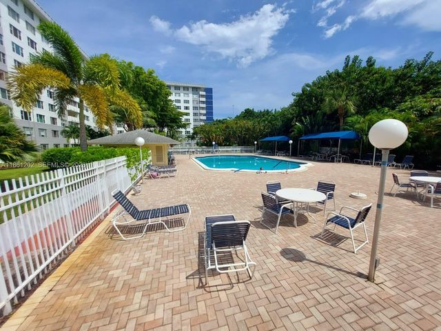 4400 Hillcrest Dr 1005a 1005A, Hollywood, FL 33021