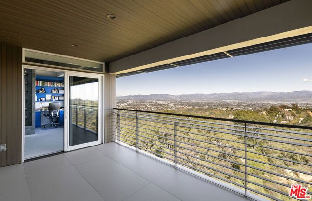 15210 Antelo Place, Los Angeles, CA 90077