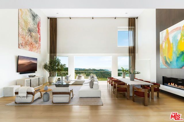 15210 Antelo Place, Los Angeles, CA 90077