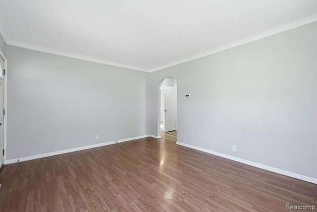 27320 Hampden Street, Madison Heights, MI 48071