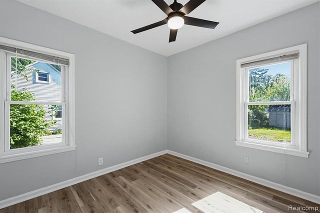 27320 Hampden Street, Madison Heights, MI 48071