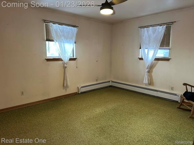 19580 Glenn Street, Roseville, MI 48066