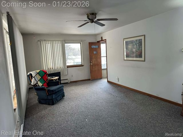 19580 Glenn Street, Roseville, MI 48066