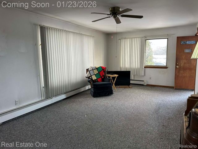 19580 Glenn Street, Roseville, MI 48066