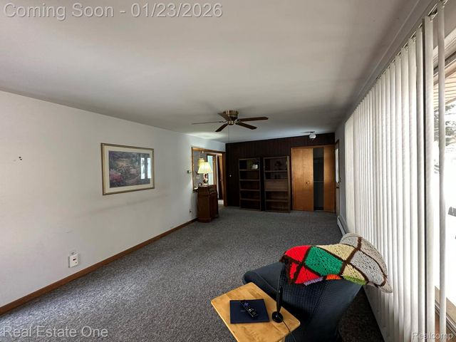 19580 Glenn Street, Roseville, MI 48066