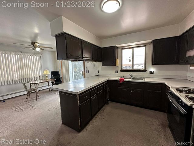 19580 Glenn Street, Roseville, MI 48066