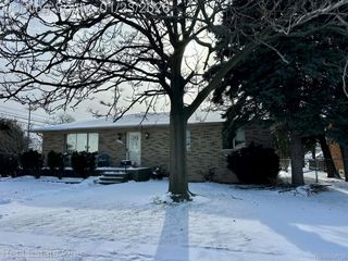 19580 Glenn Street, Roseville, MI 48066
