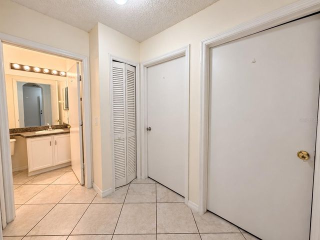 13439 FAIRWAY GLEN DR 103, Orlando, FL 32824