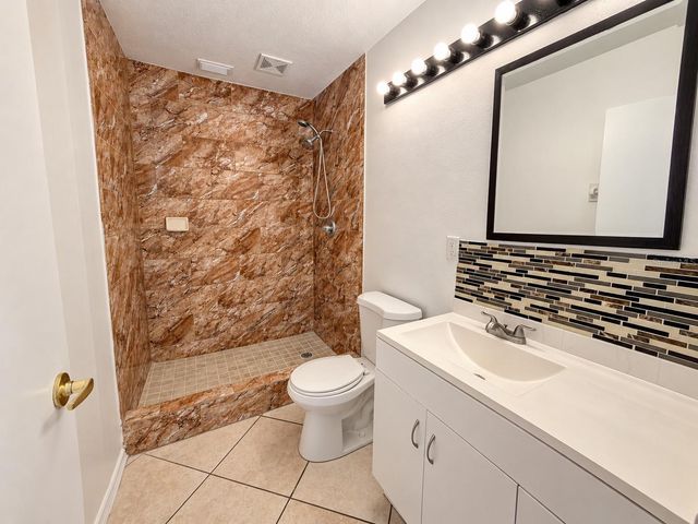 13439 FAIRWAY GLEN DR 103, Orlando, FL 32824