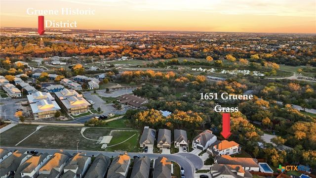 1651 Gruene Grass, New Braunfels, TX 78130
