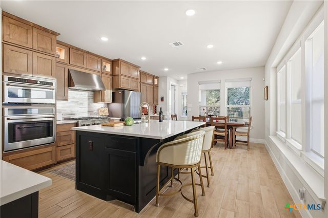 1651 Gruene Grass, New Braunfels, TX 78130