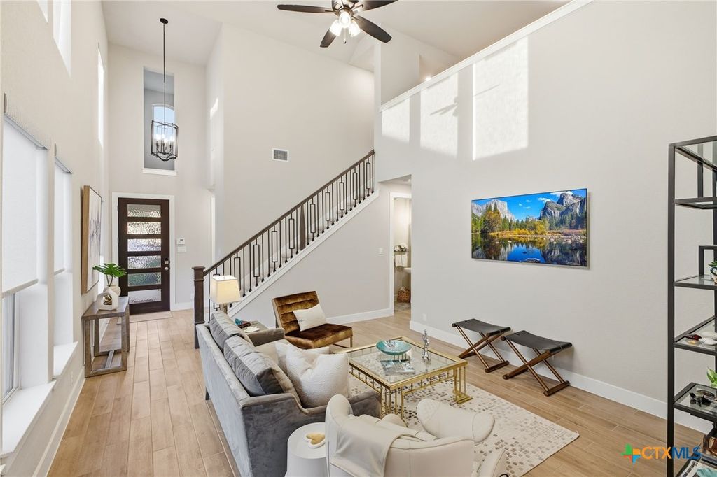 1651 Gruene Grass, New Braunfels, TX 78130