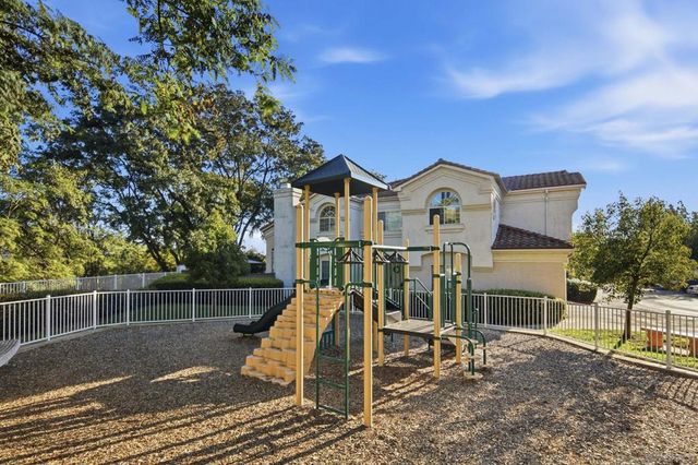 1866 Matin Cir 111, San Marcos, CA 92069