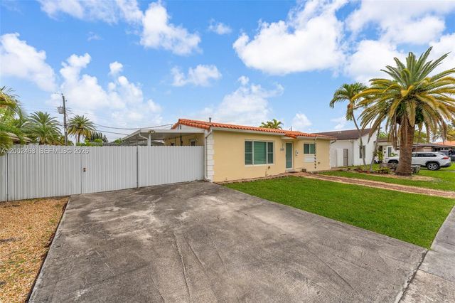 12009 SW 39th Ter, Miami, FL 33175